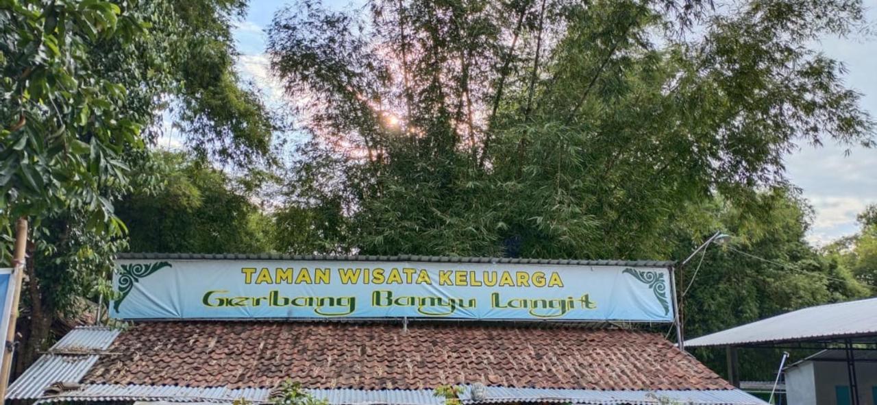 Gerbang Banyu Langit Cottage Bantul Exterior photo